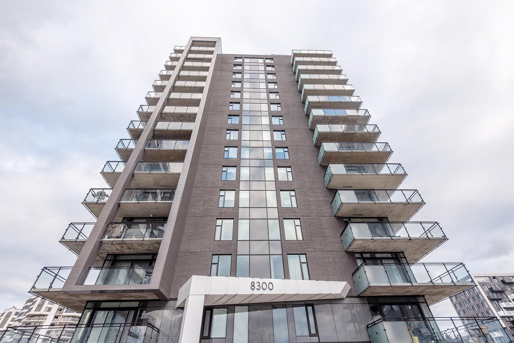 2 Bedrooms - 8260 Boulevard Du St Laurent, Brossard