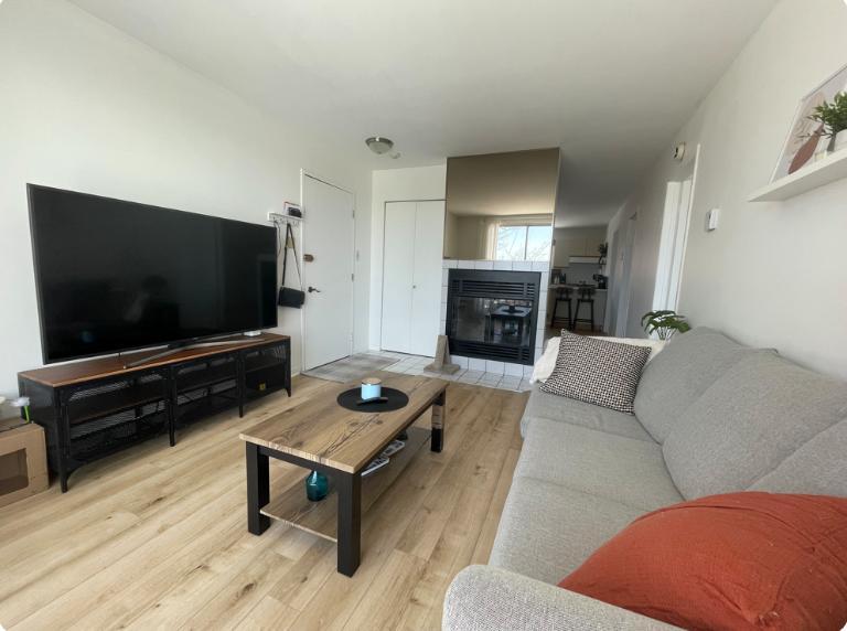 2 CH - 1 SDB - Repentigny - $1,300 /mo