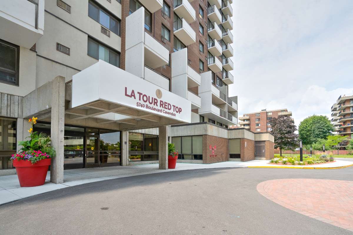 1 Bedroom Available At 5740 Cavendish Boulevard, Côte Saint-Luc - 5740 Cavendish Boulevard, Côte-Saint-Luc