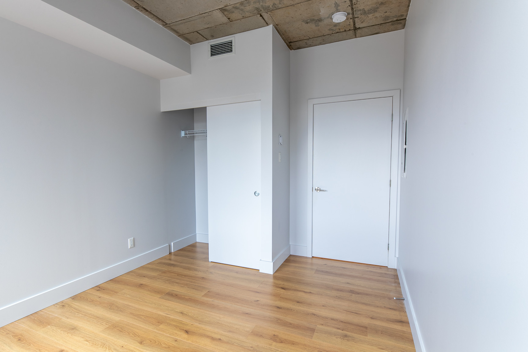 2 Bdrm- C1 Model (optional- Furnished) - 1090 Rue De Bleury, Montréal