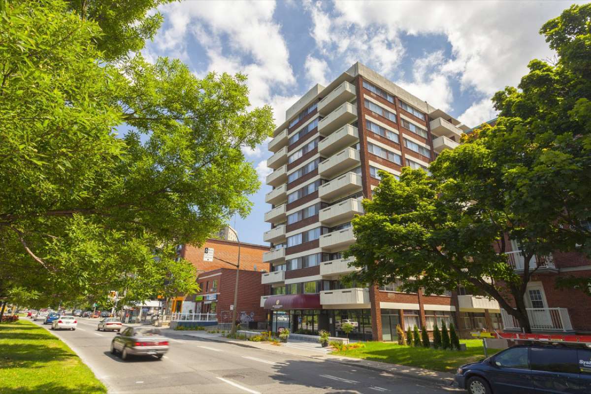 1 Bdrm Available At 4760 Chemin De La Côte-des-Neiges - 4760 Chemin De La Côte-des-Neiges, Montréal