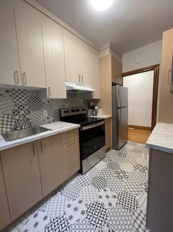 2 CH - 1 SDB - Montréal - $1,900 /mo