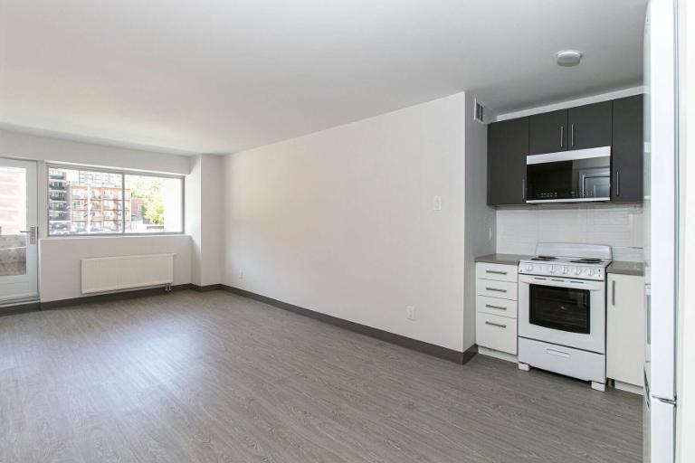 1 CH - 1 SDB - Outremont près Laurier - $1,360 /mo