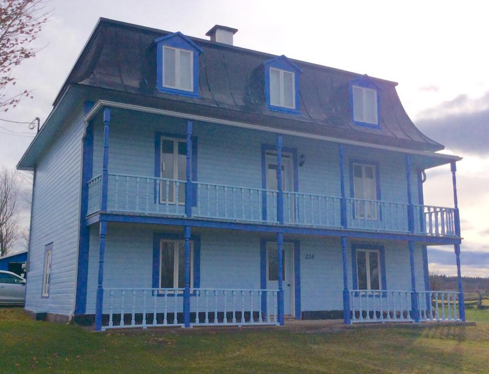 Chambre à L'Islet-sur-mer libre immédiatement.