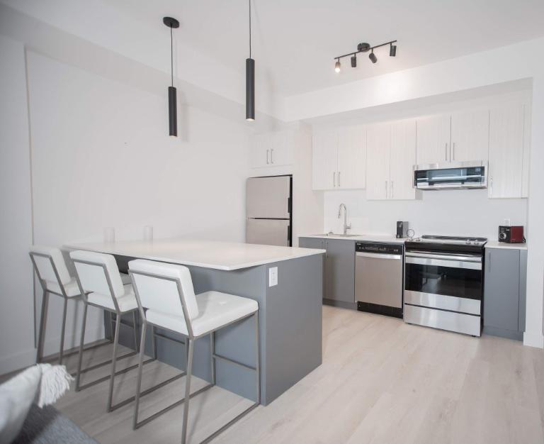 1 CH - 1 SDB - Gatineau - $2,155 /mo