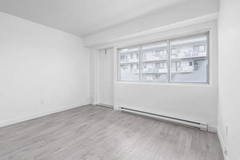 À Louer: 1 Chambre Tout Équipé, Centre-Ville MTL, Tout Inclus