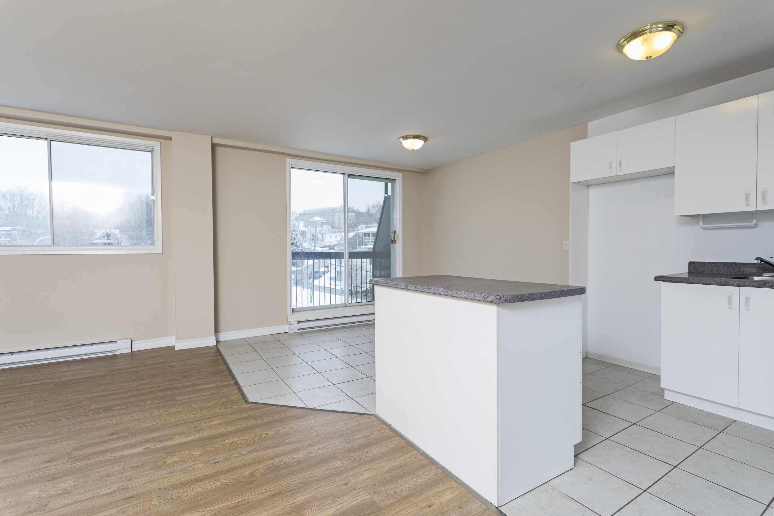 Appartements modernes 4 1/2 à louer à Sherbrooke près du Cégep – 1 mois gratuit