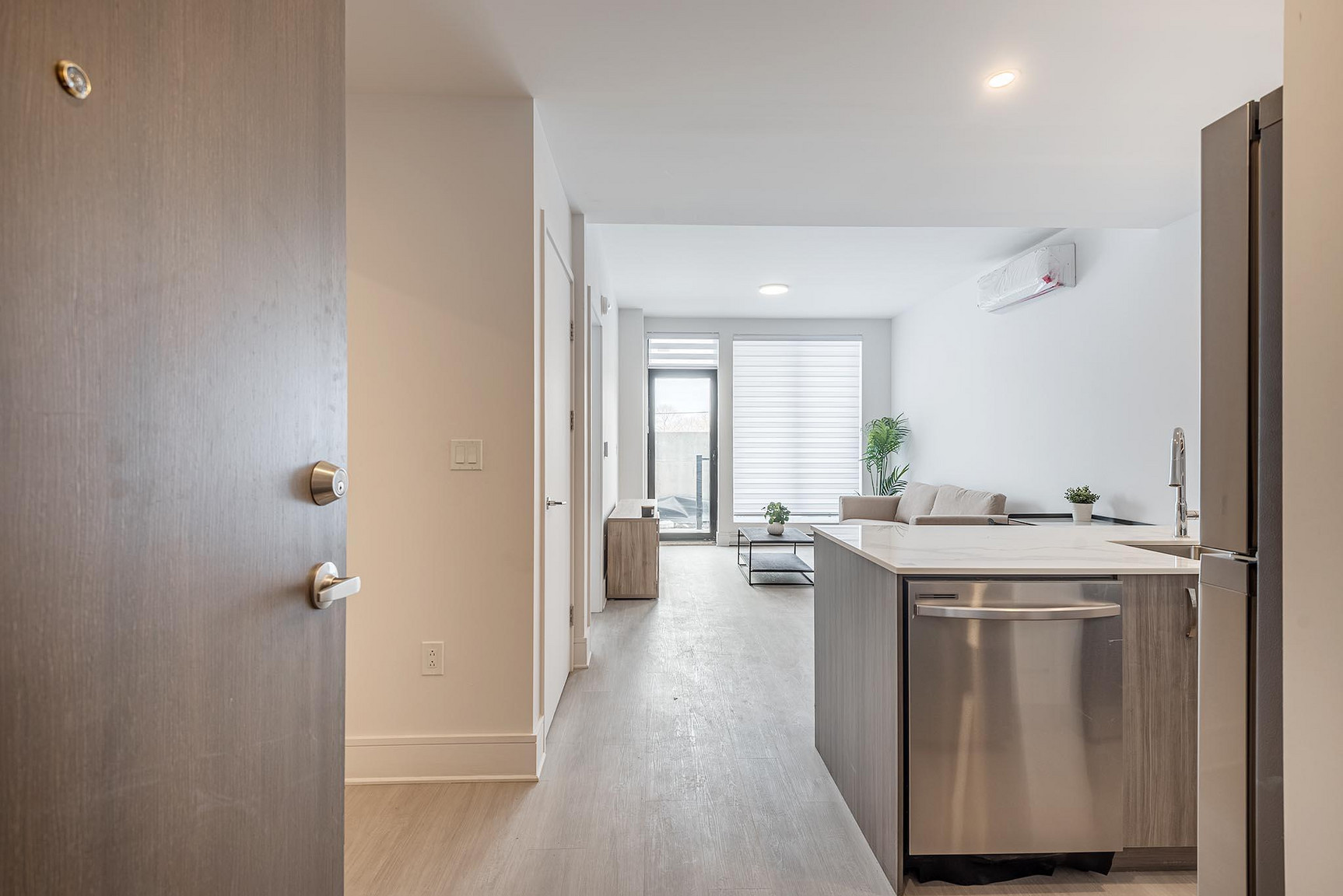 1 Bedroom - 2705 Bates, Outremont