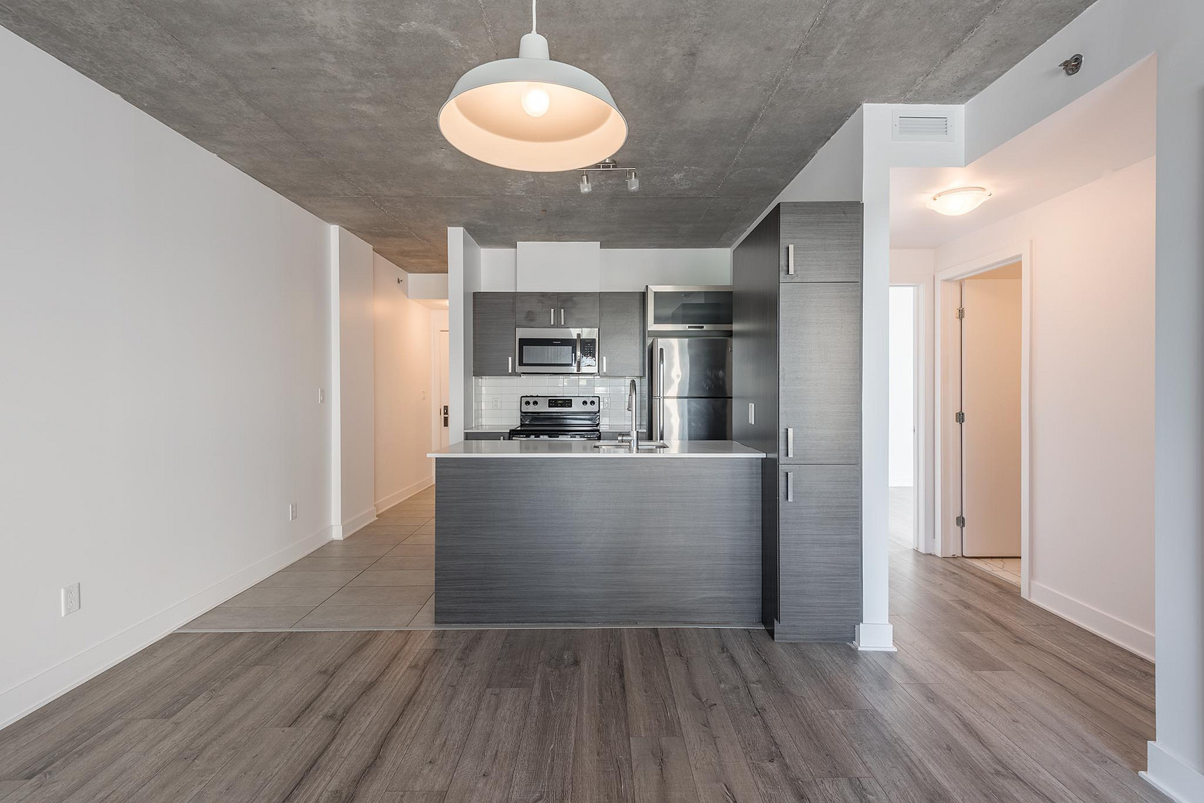 2 Bedroom - 2100 Rue Laforce, Montréal