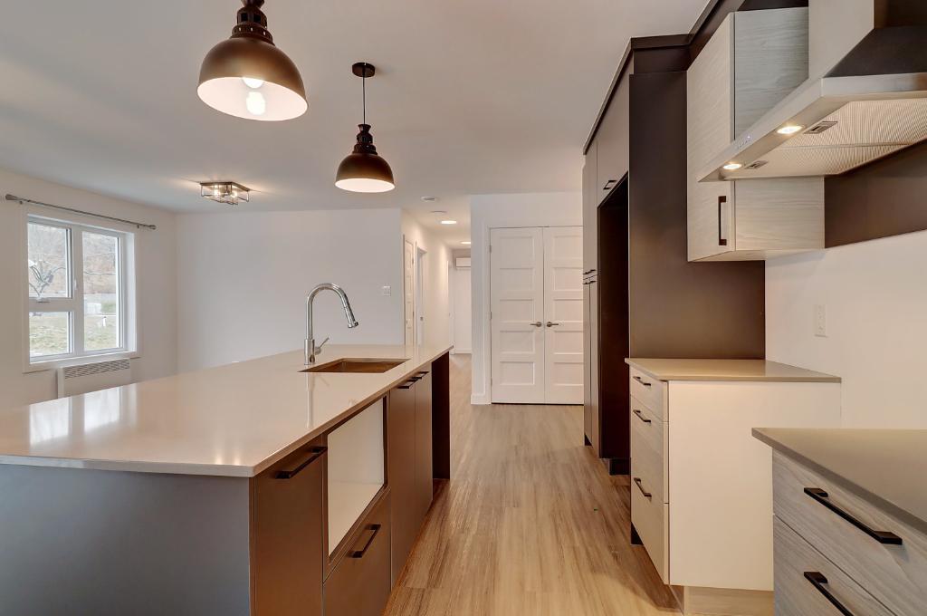 Appartement 5 1/2 à louer - Sherbrooke / Fleurimont -Près du cégep !