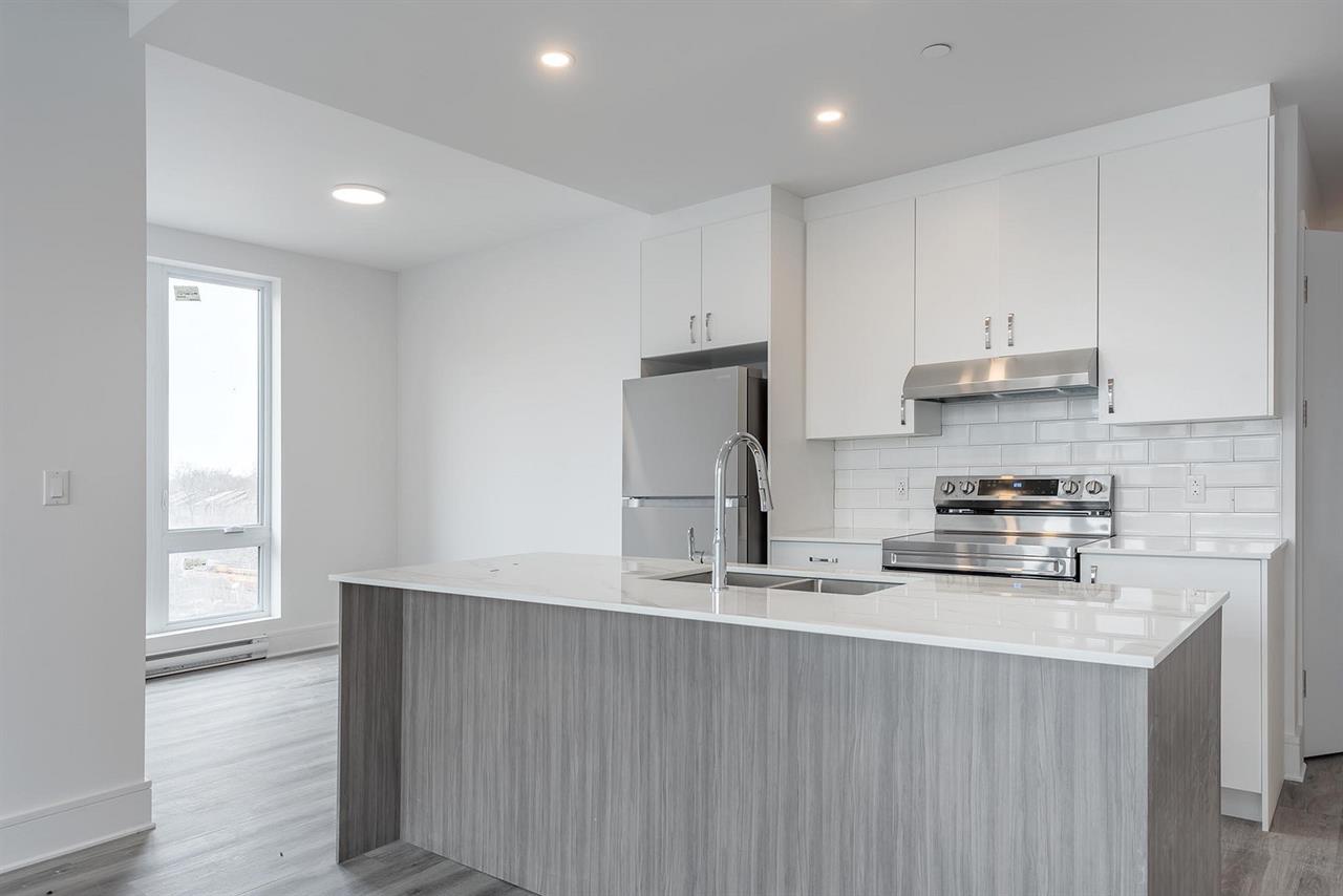 2 Bedroom - 2705 Bates, Outremont