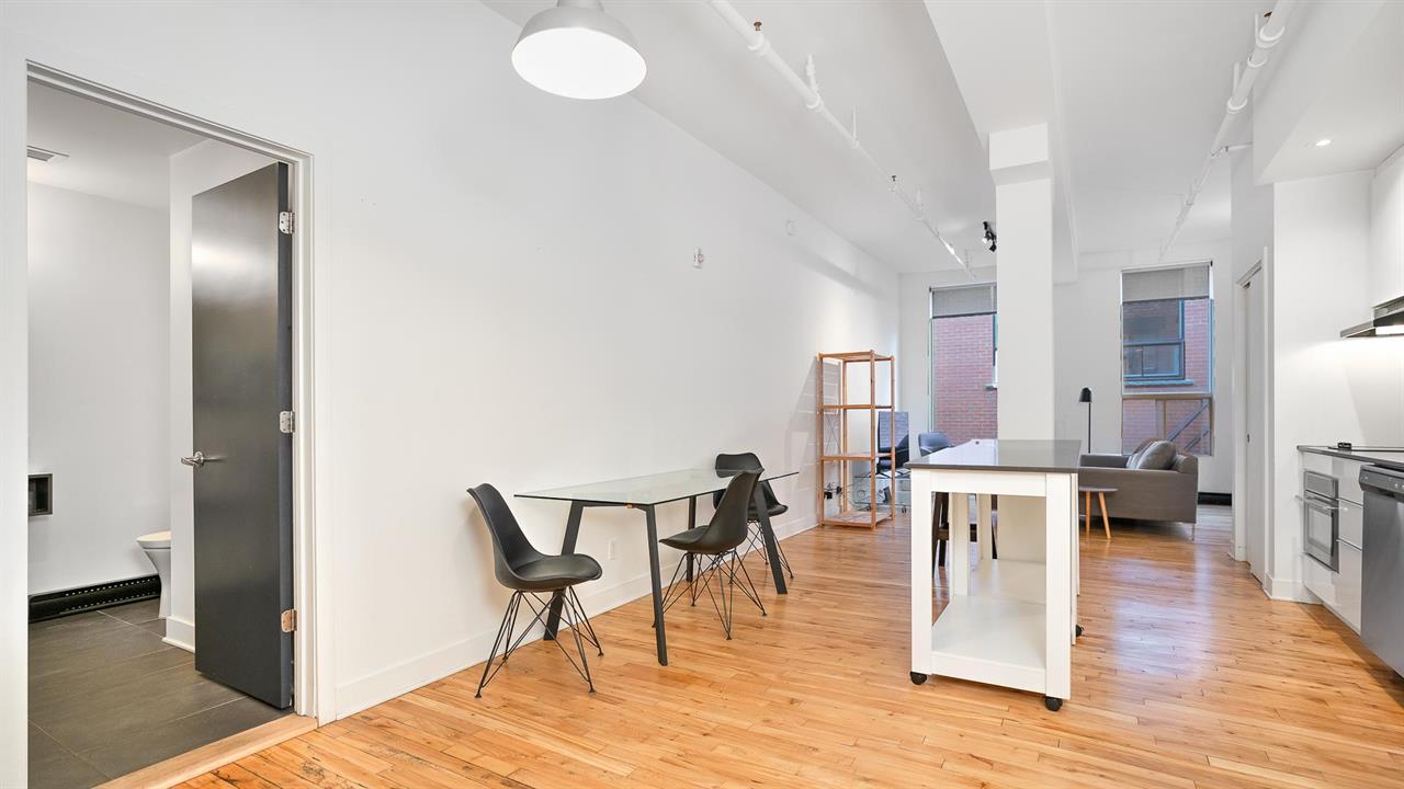 #205, Furnished Loft - 4521 Ave Clark, Montréal