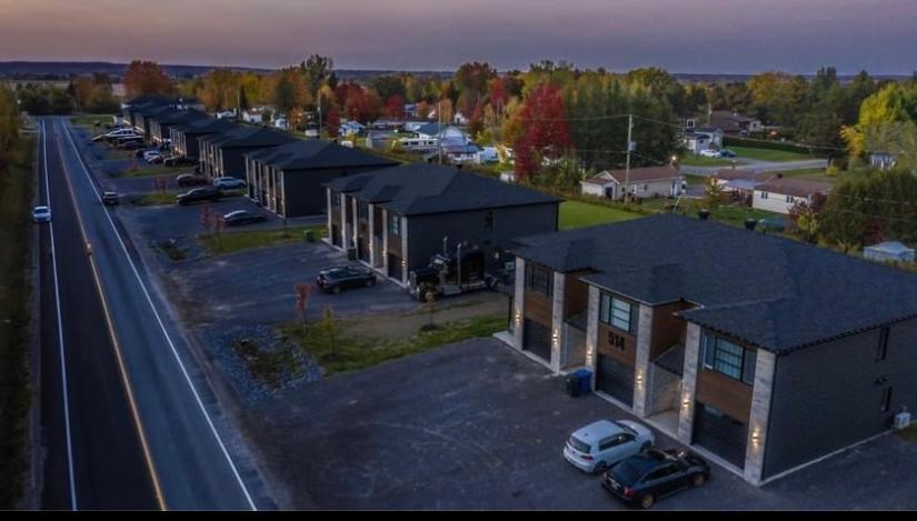 Maison de ville avec garage sur 2 étages