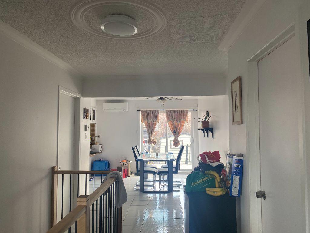 Longueuil- 6 ½ pièces, (chambres fermées) :Très Grands ensoleillés 2050$