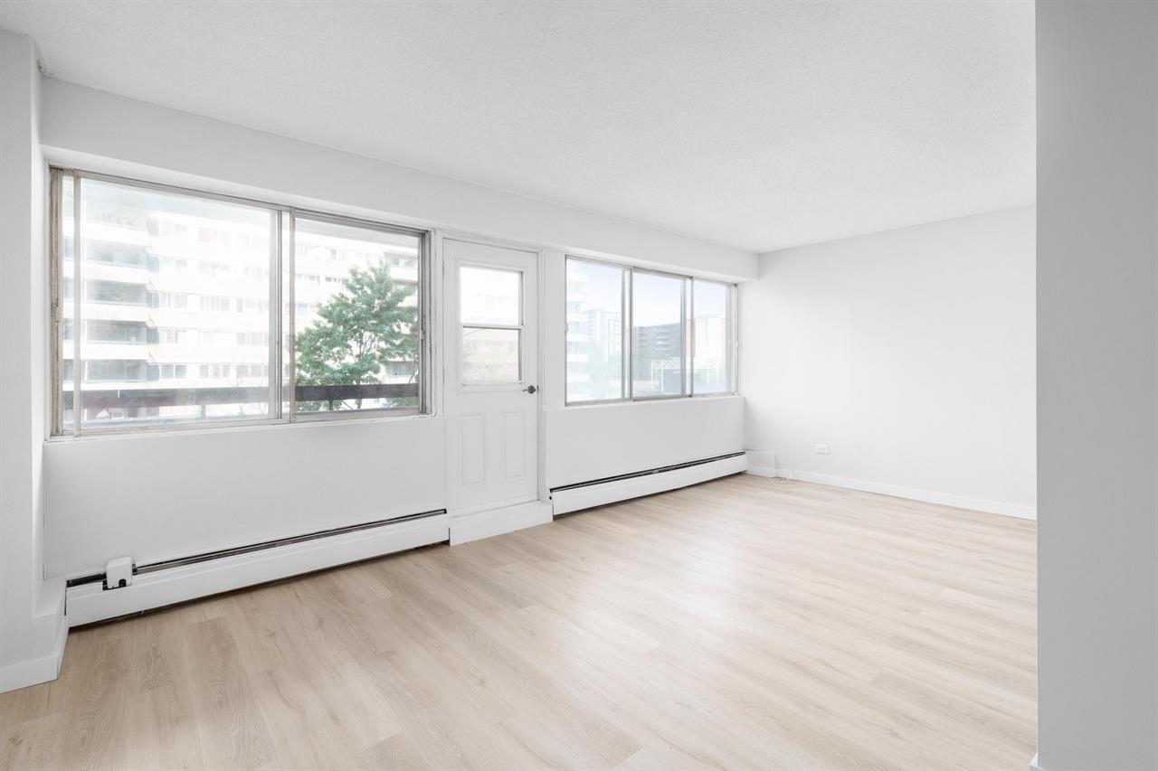 Sunny And Renovated 3 1/2 - Saint Laurent - 335 Boulevard Deguire, Saint-Laurent