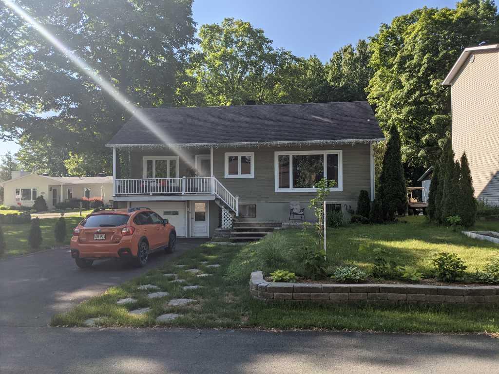 Magnifique maison à louer avec vue sur le fleuve St-Laurent, à 10 min de Trois-Rivières!