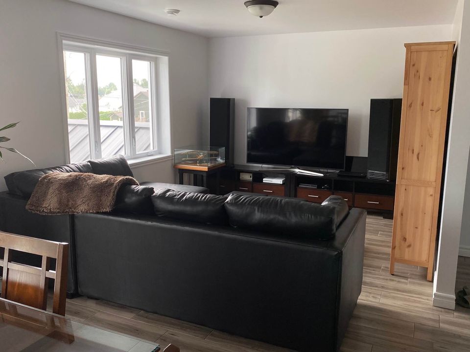 Acton Vale – Appartement 5 1/2 à louer près des services