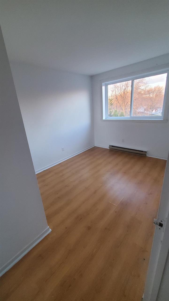 Candiac – Appartement 5 1/2 à louer près du Parc André-J.-Côté