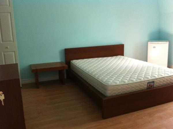 1 CH - 1 SDB - Montréal - $880 /mo