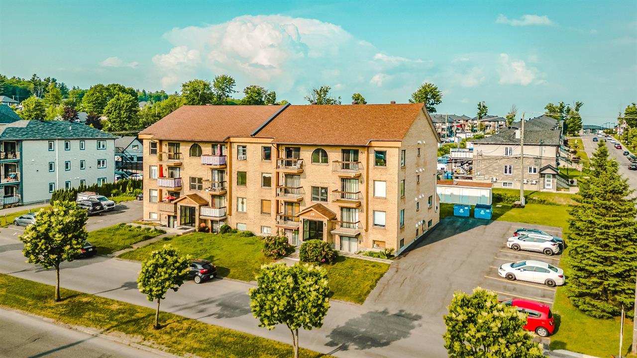 Saint-Jérôme – Lafontaine – Spacieux condo 4 1/2 à louer face au parc Schulz