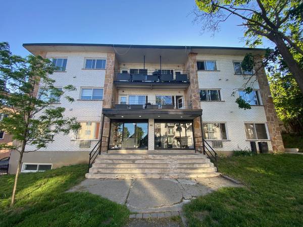 Beautiful 1-bedroom apartment in Lachine