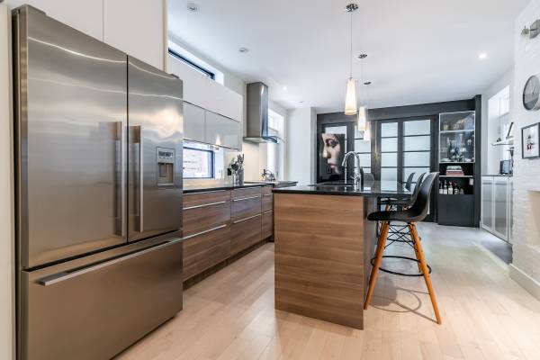 Magnificent high-end condo in the heart of the Plateau Mont-Royal