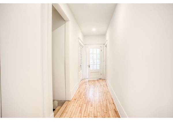 Spacious and bright 5-plex in Villeray for $2675/month