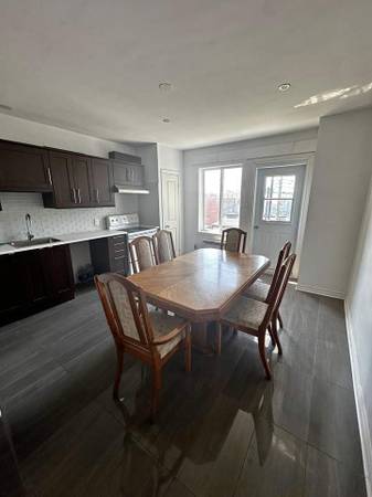 Mercier Hochelaga - 4 1/2 Renovated on 3rd Floor