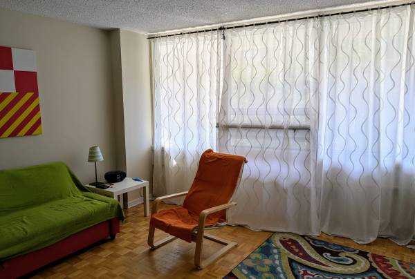 great sunny downtown entirely equipped to sublet