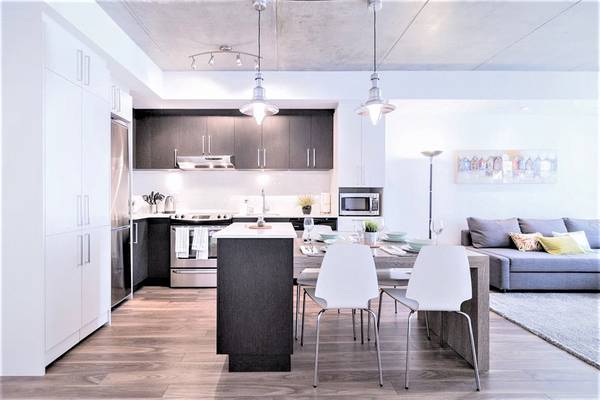 Montreal Furnished Condo Rental Fully Equiped - Bright 1 Bed, 1 Bath