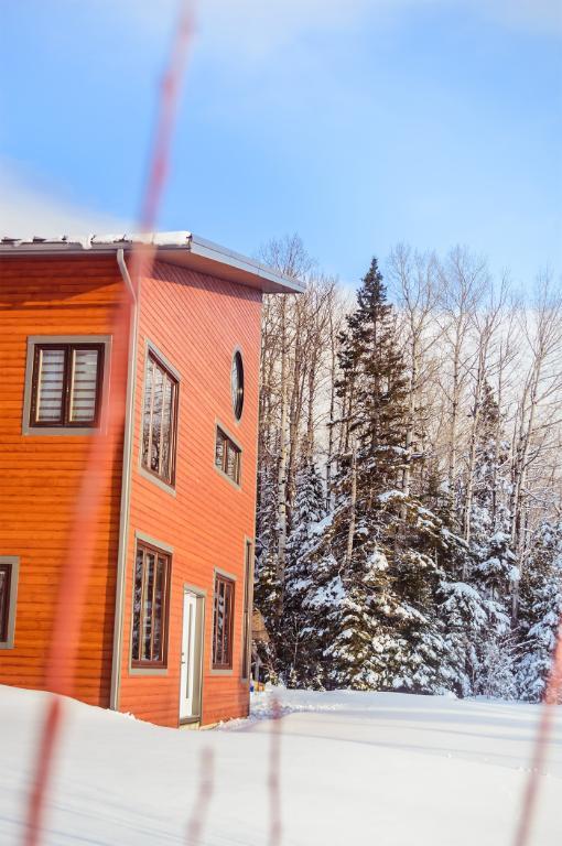 Éco-Maison Montagnard - Sainte-Anne-des-Monts, Gaspésie