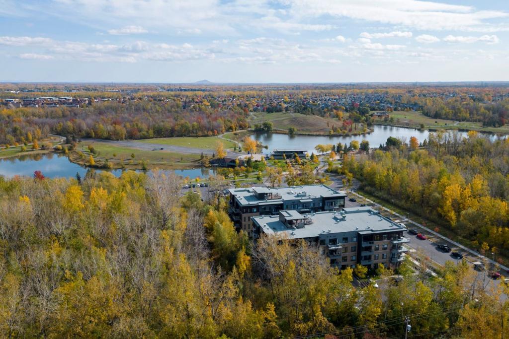 4 1/2 grand Condo locatif au cœur du Parc de La Cité à St-Hubert