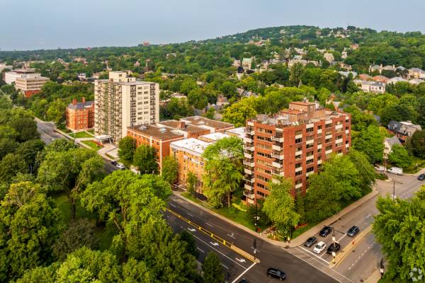 Brand New 2 Bedroom Condos in Westmount ** Furnished **