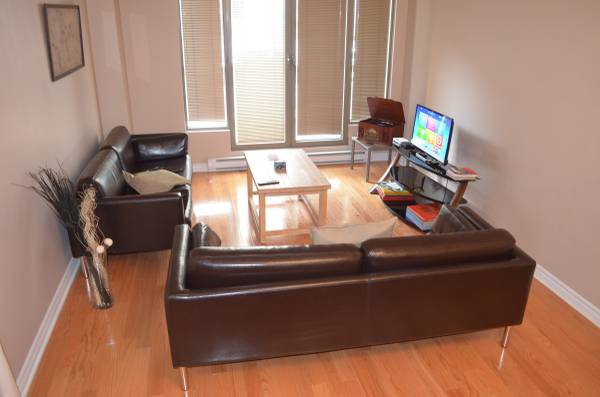 Furnished condo with everything included near Universities