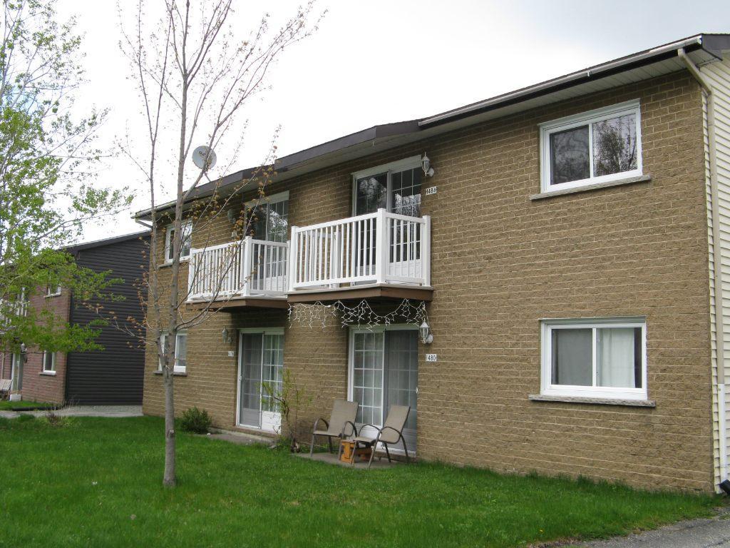 Estrie 5½ à louer (Mont-Bellevue) disponible maintenant