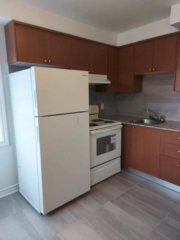 2 CH - 1 SDB - Montréal - $1,400 /mo