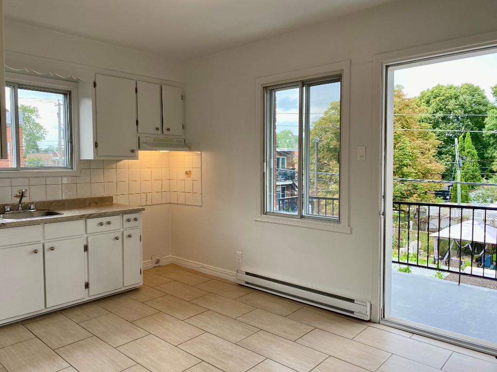 Spacious 3 ½ MTL-North : renovated & well-maintained, 2nd floor