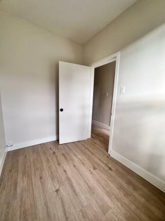 2 Bedroom Apartment newly beautiful renovated