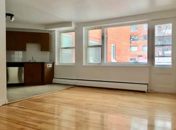 Renovated 2 Bed / Cote des Neiges / Ridgewood