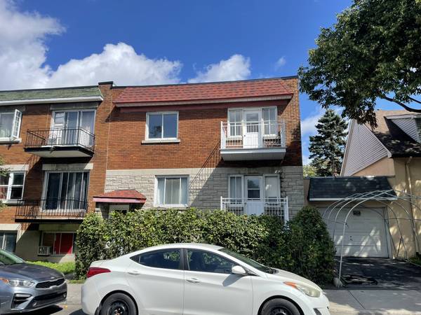 Nice 5 1/2 apartment in central Montreal