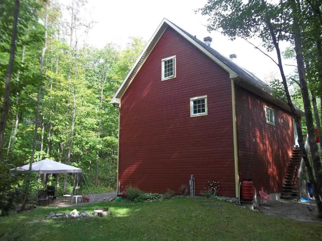 Maison de campagne à louer/ Country home for rent – Cantley