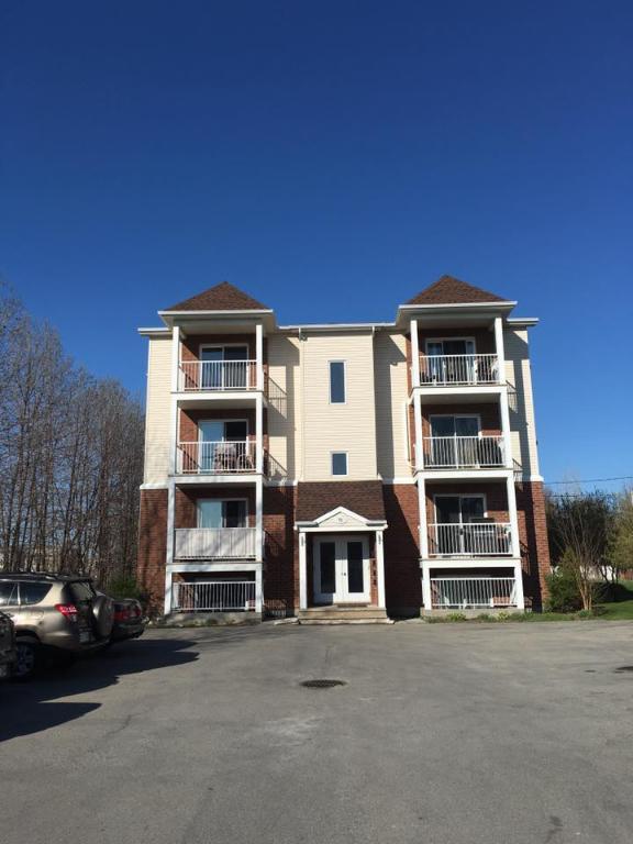 Grand Condo 4 ½ à Louer - Vaudreuil-Dorion