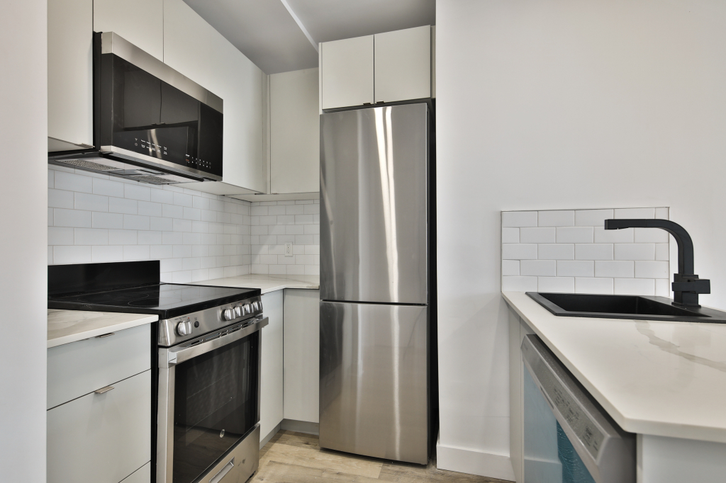 Spacious 3.5 Apartment In Villeray