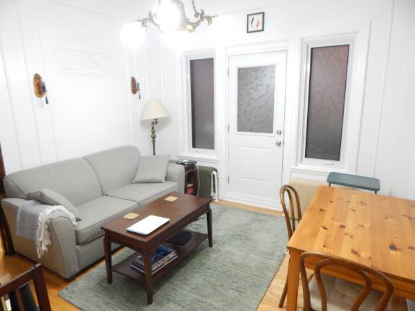 Spacious 1-bedroom Apartment in Plateau close to Mont-Royal metro stat