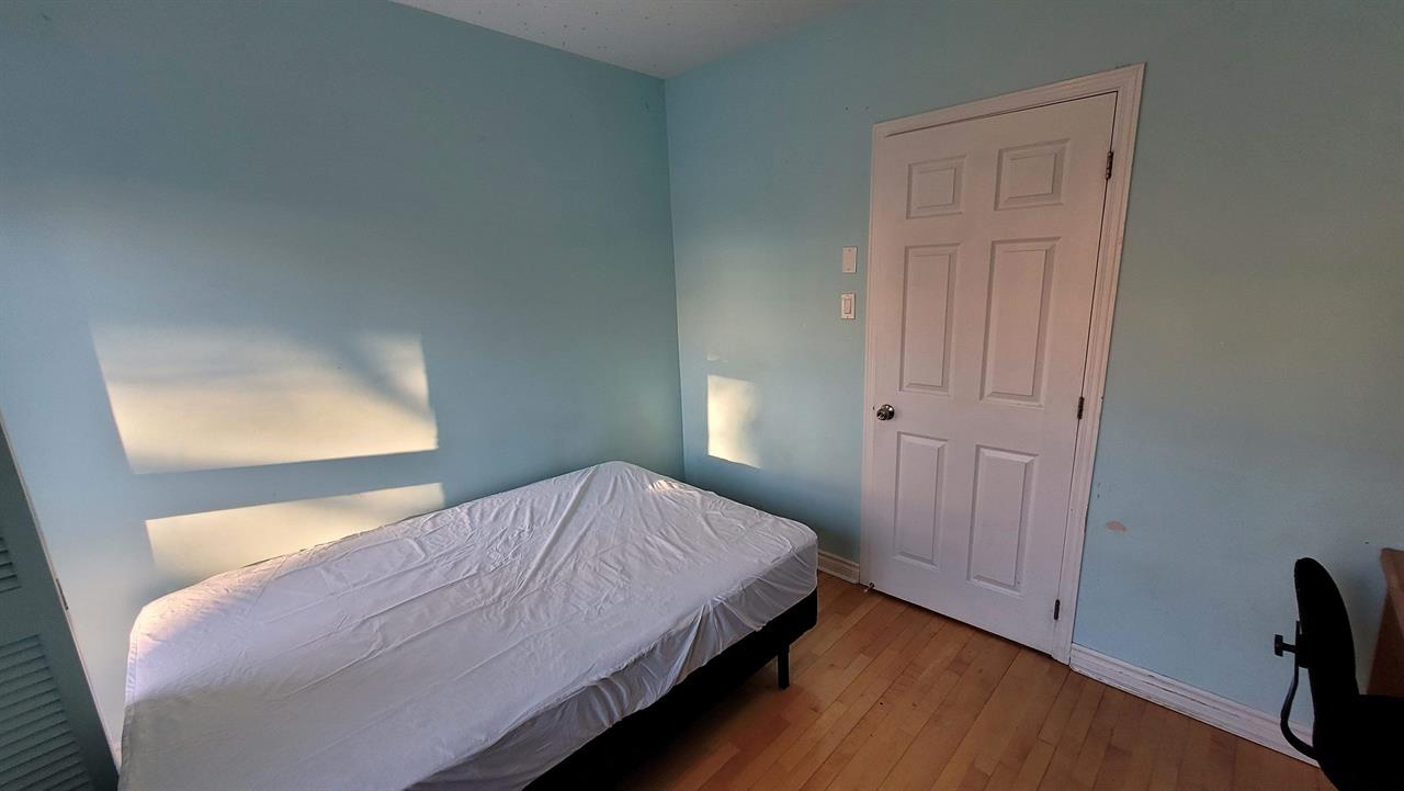 1 CH - 1 SDB - Montréal - $880 /mo