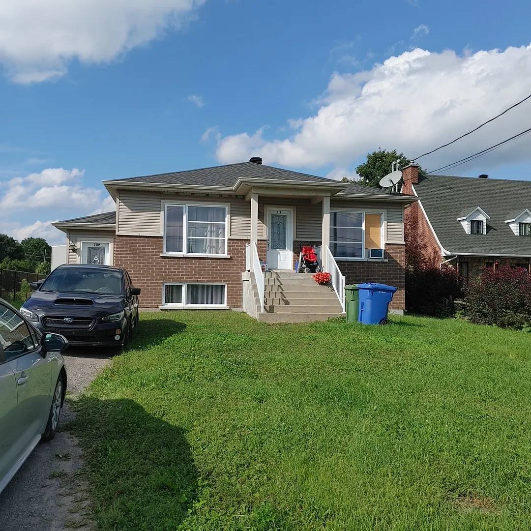 (Saint-Lin-Laurentides) 719 Rue Du Parc 719