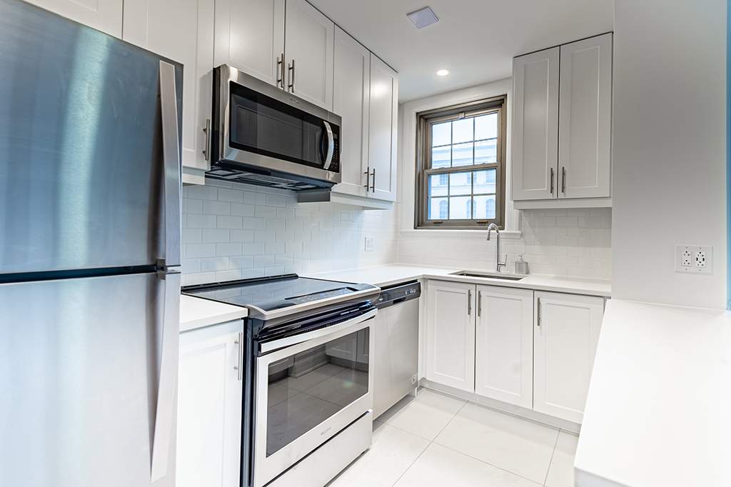 Studio Suites - 2255 Rue Lambert-Closse, Montréal