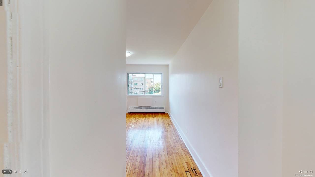 One-Bedroom (3.5) Large - 725 30e Ave, Lachine