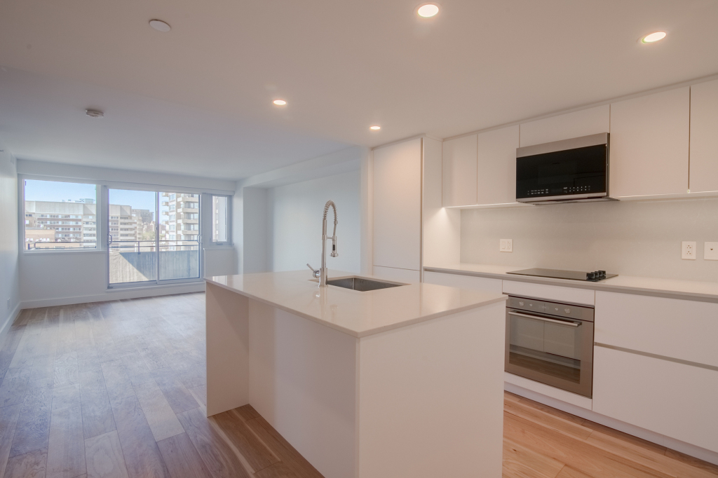 Brand New 3 1/2 Apartment Close To McGil