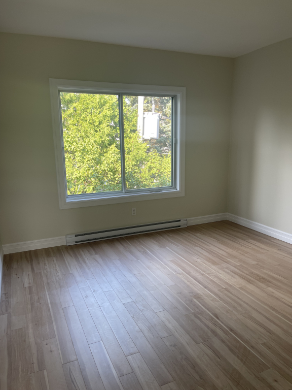 Spacious 3 Bedroom Apartment